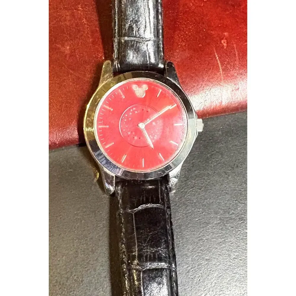 Unisex 35mm Disney Watch, Silver Tone with Rec Face, Rotating Stars, Seiko SII,